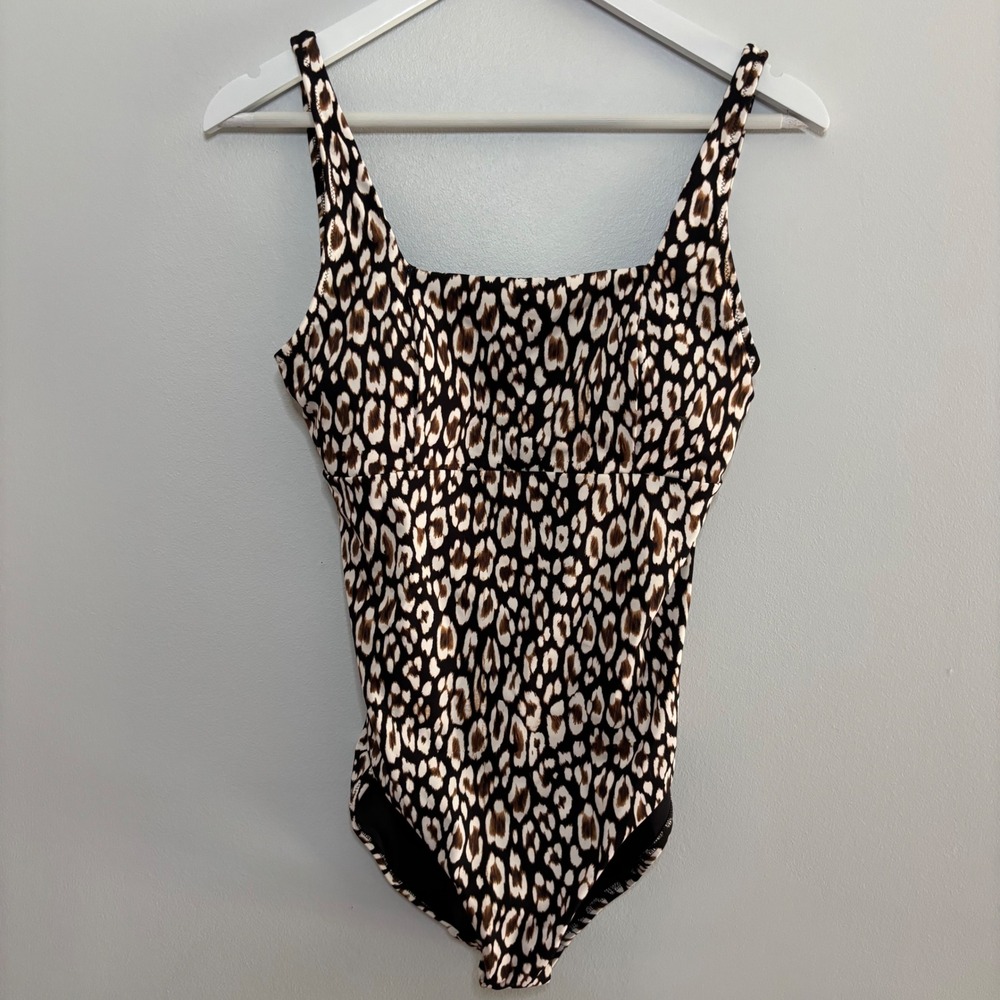Tommy Bahama Palm Modern One-Piece Swimsuit Women 10 Chic Cheetah Resortwear NWT